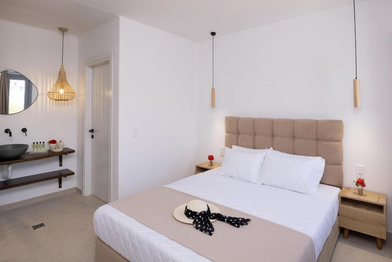 Chrysonisos Suites With Sunset & Seaviews Near 金尼昂 外观 照片