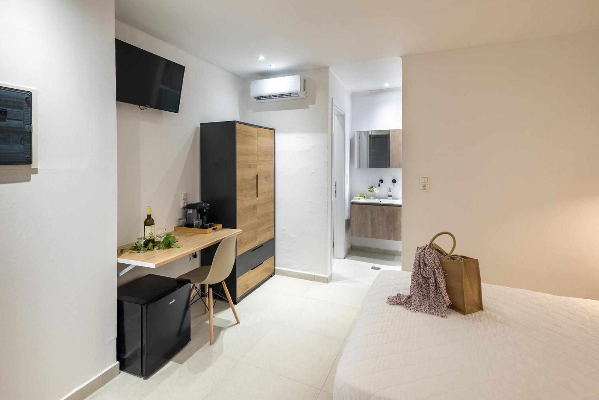 Chrysonisos Suites With Sunset & Seaviews Near 金尼昂 外观 照片